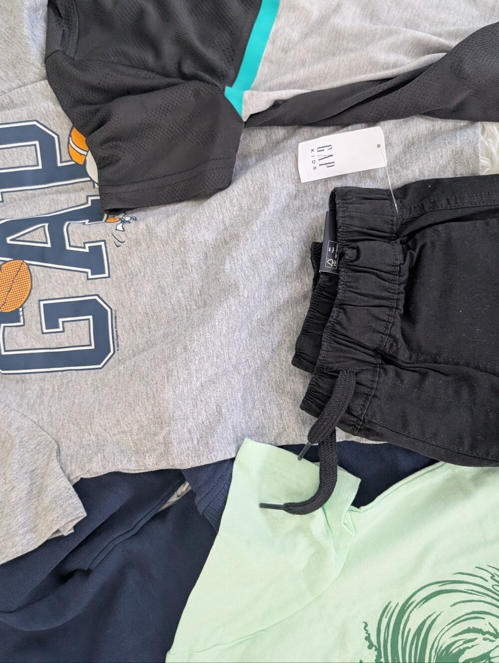 NEW Boys Bundle Youth Sizes 6-7 Gap Old Navy Liberty Valor - Picture 4 of 4